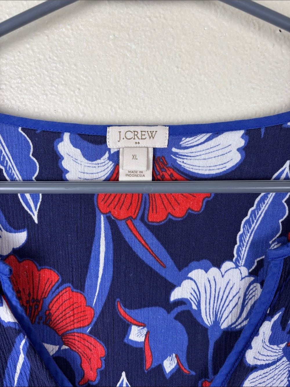J.Crew V-Neck Tunic Top XL Blue Red White 3/4 Sleeve Cotton Swim Patriotic - Picture 2 of 6
